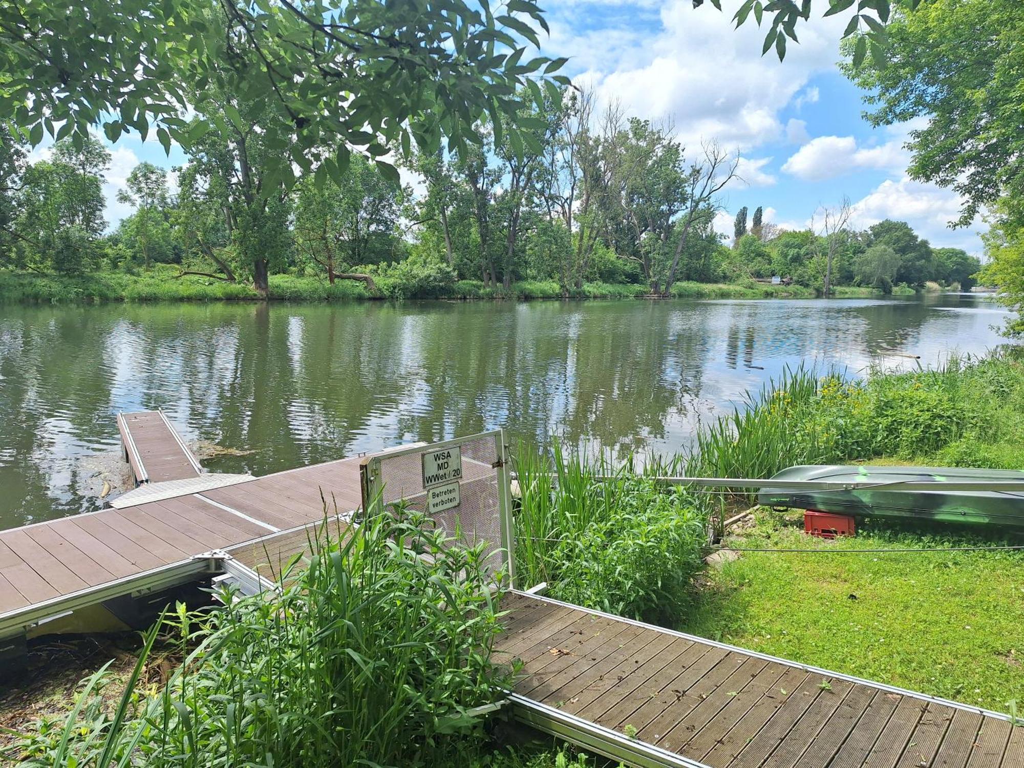 Ferienhaus Saaleblick Wettin エクステリア 写真