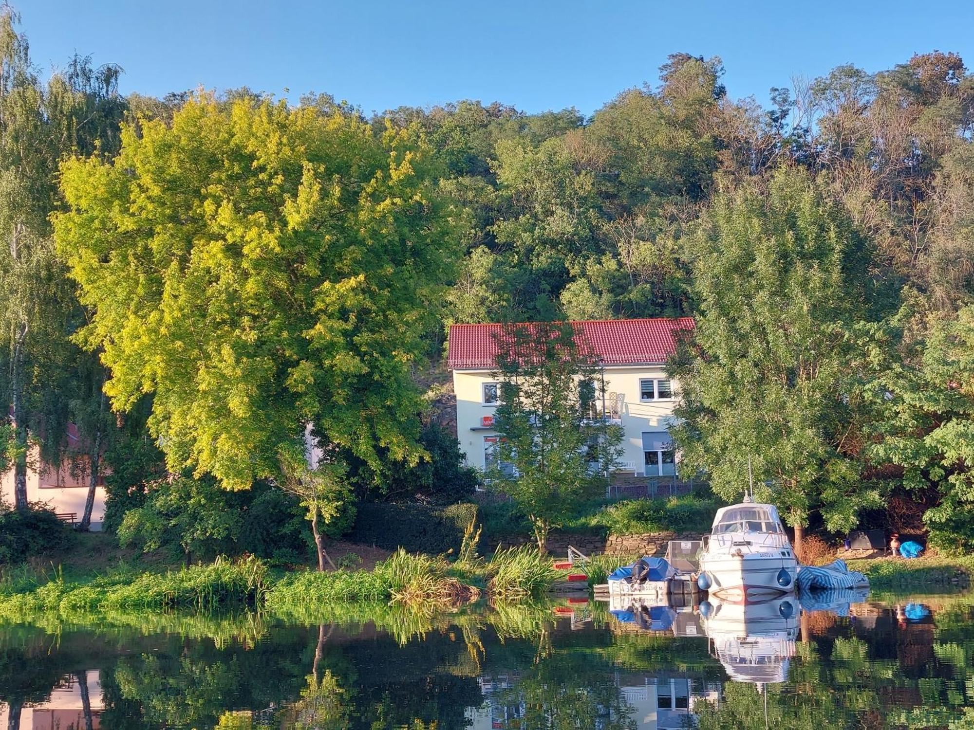 Ferienhaus Saaleblick Wettin エクステリア 写真
